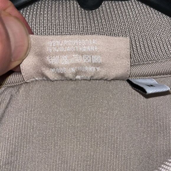 Audemars Piguet AP Short Sleeve Golf Tour Polo Shirt M  Beige Taupe Poly Blend - Picture 6 of 9